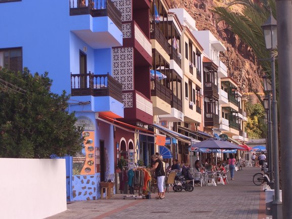 La Playa Shopping La Playa Shopping