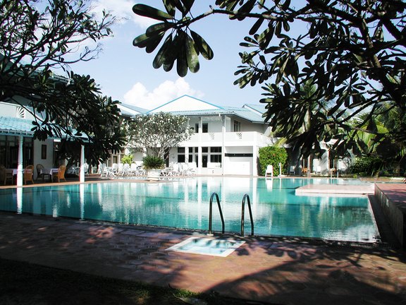 Oasis Beach Resort