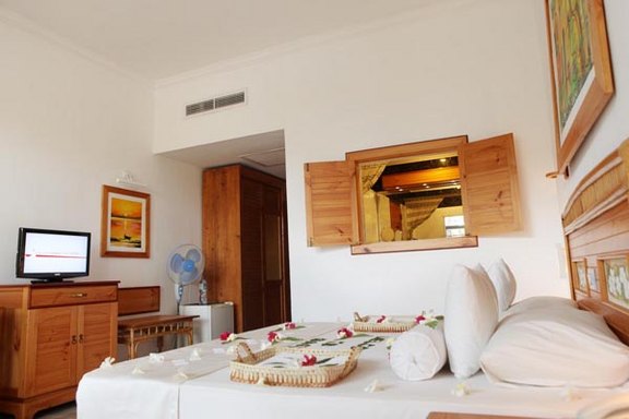 Oasis Beach - Deluxe Zimmer