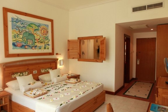 Oasis Beach - Deluxe Zimmer